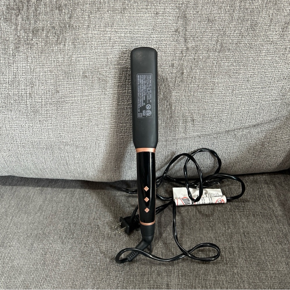 Calista TrianglPro Heated Hair Detailer Styler Brush Black CL-003